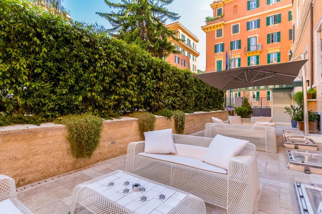 Domus Carmelitana Hotel Rome Buitenkant foto