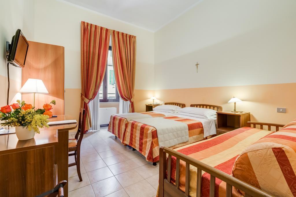 Domus Carmelitana Hotel Rome Buitenkant foto