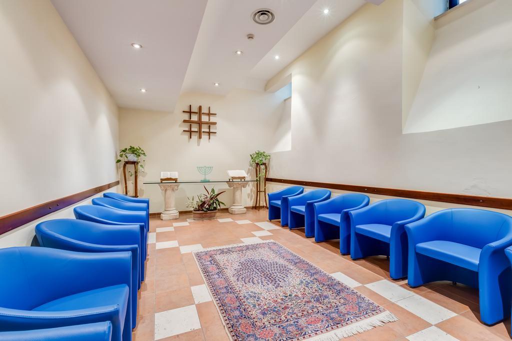 Domus Carmelitana Hotel Rome Buitenkant foto