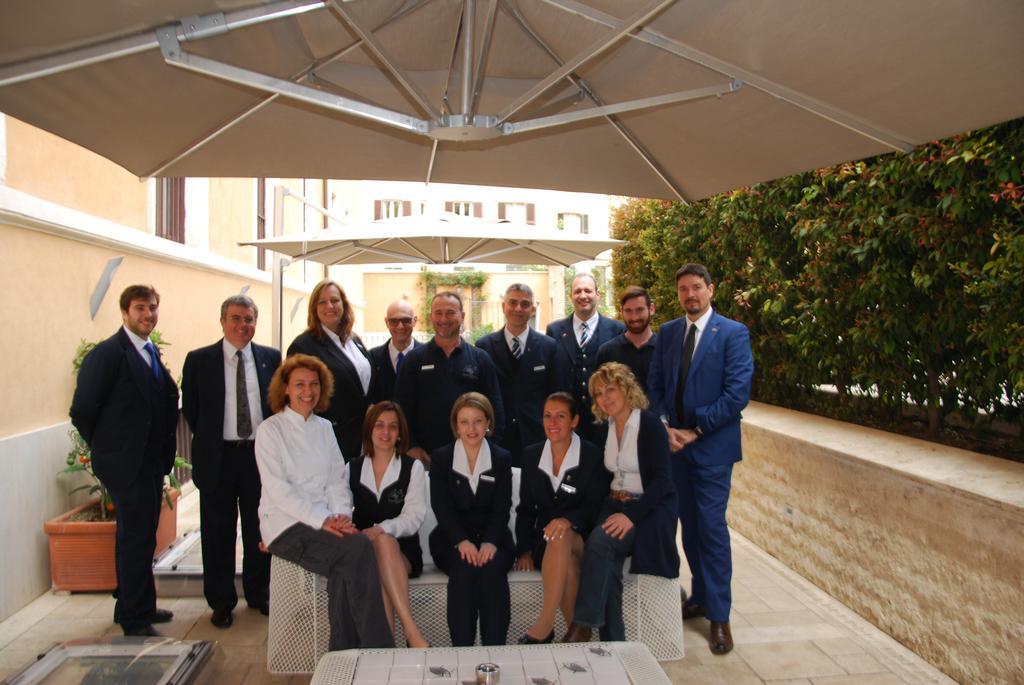 Domus Carmelitana Hotel Rome Buitenkant foto
