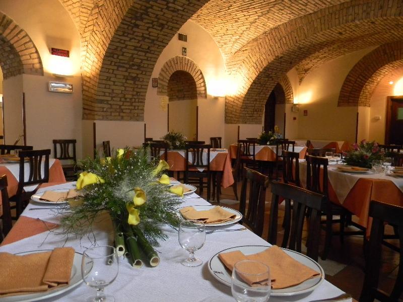 Domus Carmelitana Hotel Rome Buitenkant foto